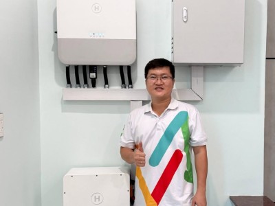 Bàn giao hệ hybrid Hoymiles 6,3 kWp có pin 16 kWh nhà anh Dũng