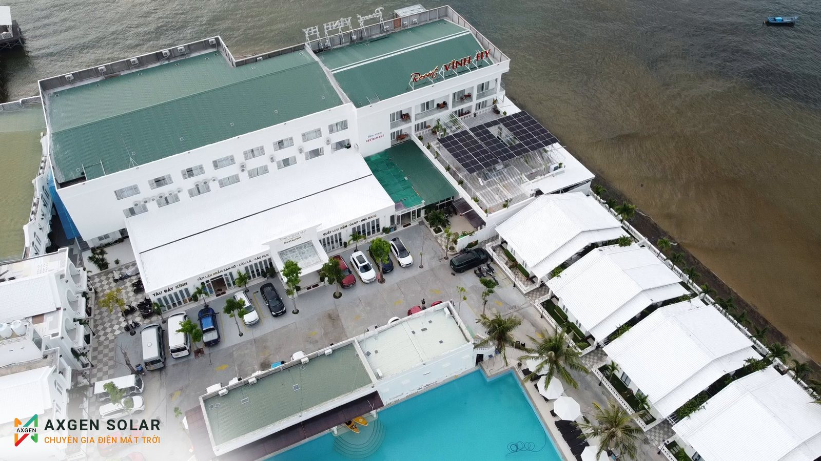Resort Vĩnh Hy, Ninh Thuận – 23,56 kWp – 27/07/2025: Resort nhìn từ phía biển.
