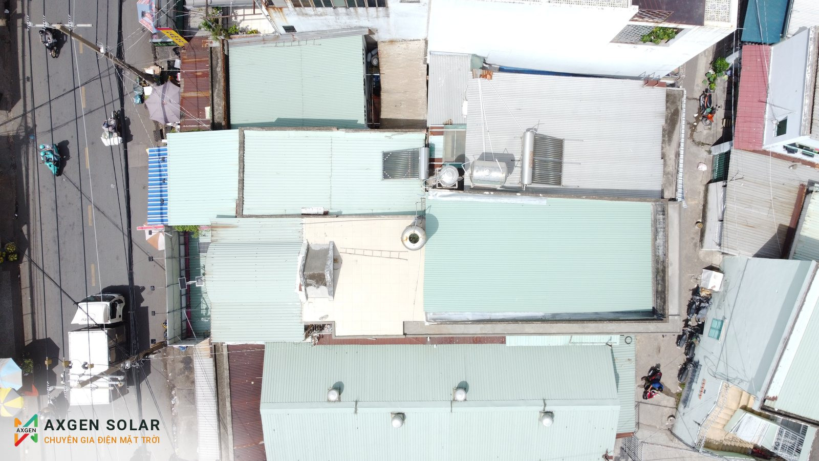 Nhà anh Vũ, Gò Vấp – 6,65 kWp – 18/07/2025: Bay flycam khảo sát mái tôn.