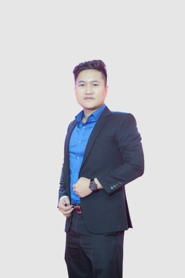 Anh Trần Anh Vũ, người sáng lập và Giám đốc AXGEN SOLAR